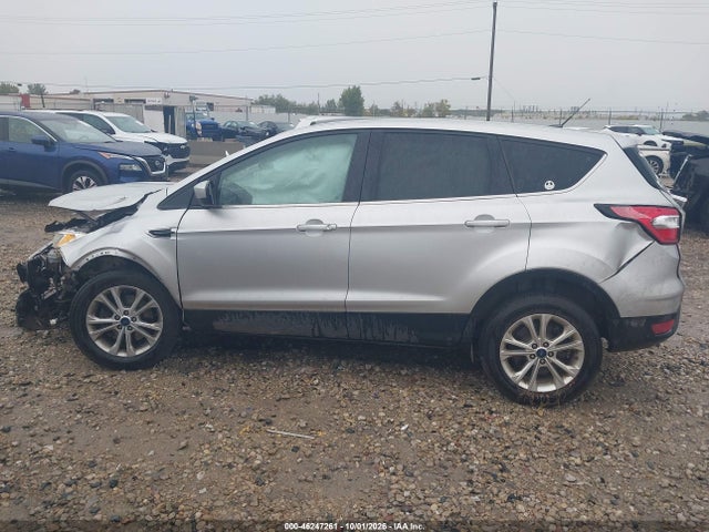 2017 Ford Escape Se მანქანა იყიდება აუქციონზე, vin: 1FMCU9G98HUD44248, აუქციონის ნომერი: 46247261