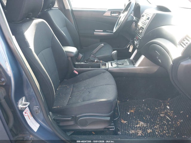 46247288 :رقم المزاد ، JF2SHADC8CH411083 vin ، 2012 Subaru Forester 2.5x Premium مزاد بيع