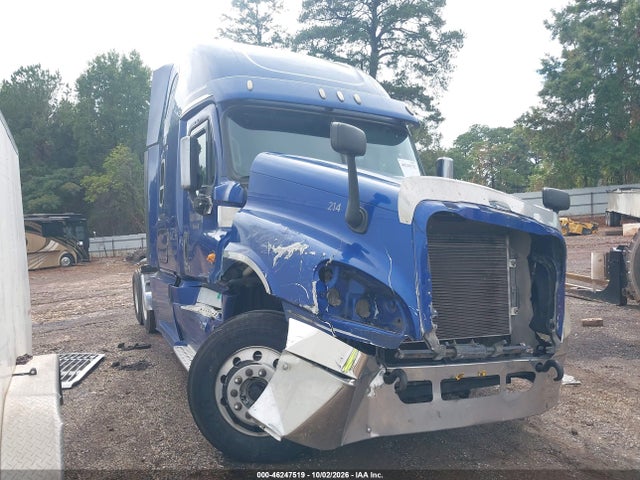 Auction sale of the 2014 Freightliner Cascadia 125, vin: 1FUJGLD52ELFV8800, lot number: 46247519
