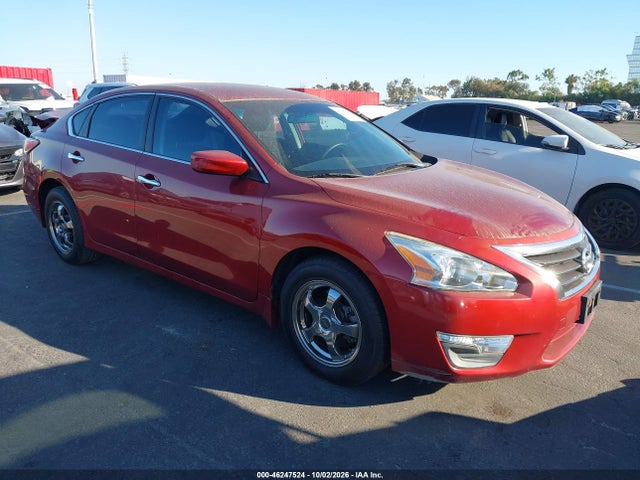 Продажа на аукционе авто 2015 Nissan Altima 2.5 S, vin: 1N4AL3AP7FN916555, номер лота: 46247524
