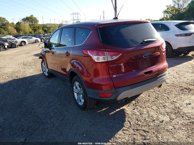 1FMCU0G77GUB10613 Ford ESCAPE SE