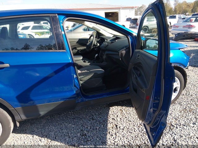 Продажа на аукционе авто 2018 Ford Escape S, vin: 1FMCU0F79JUA35194, номер лота: 46247623
