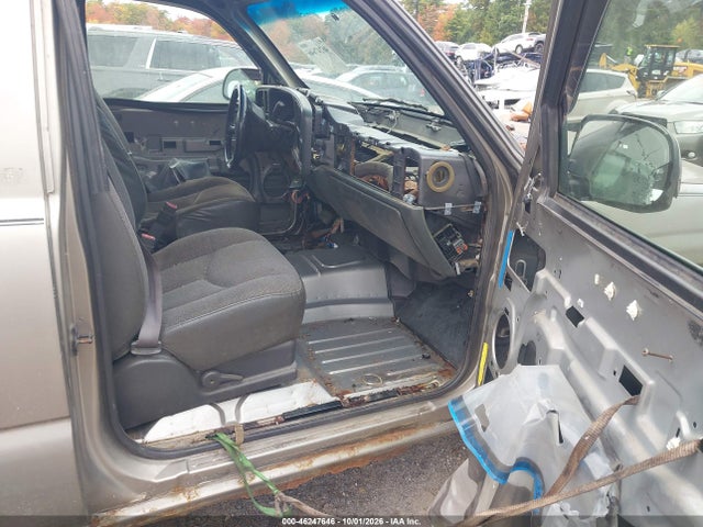 2001 Chevrolet Silverado 1500 Ls მანქანა იყიდება აუქციონზე, vin: 1GCEK14V81Z243161, აუქციონის ნომერი: 46247646