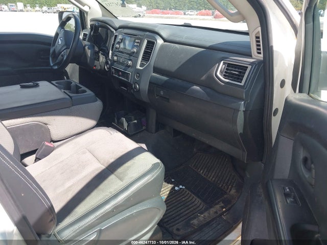 2018 Nissan Titan S მანქანა იყიდება აუქციონზე, vin: 1N6AA1R75JN500017, აუქციონის ნომერი: 46247733