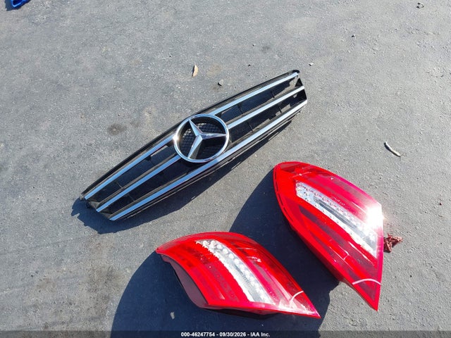 46247754 :رقم المزاد ، WDDGF4HBXEA953249 vin ، 2014 Mercedes-benz C 250 مزاد بيع
