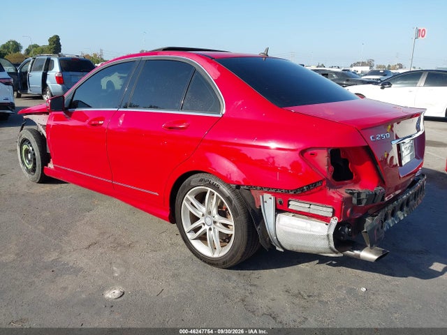 46247754 :رقم المزاد ، WDDGF4HBXEA953249 vin ، 2014 Mercedes-benz C 250 مزاد بيع