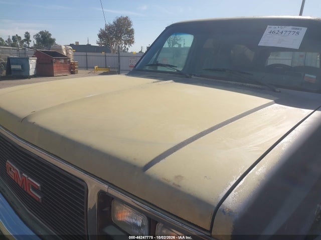 1990 Gmc Suburban R15 Conventional მანქანა იყიდება აუქციონზე, vin: 1GKER16K2LF531572, აუქციონის ნომერი: 46247775