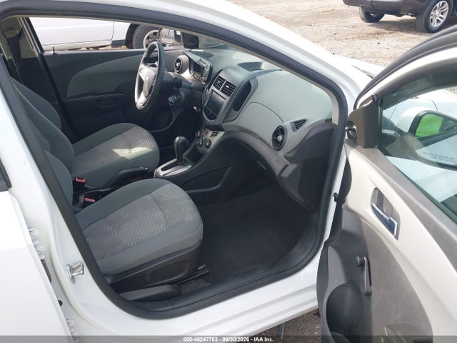 46247783 :رقم المزاد ، 1G1JA5SH2D4212990 vin ، 2013 Chevrolet Sonic Ls Auto مزاد بيع