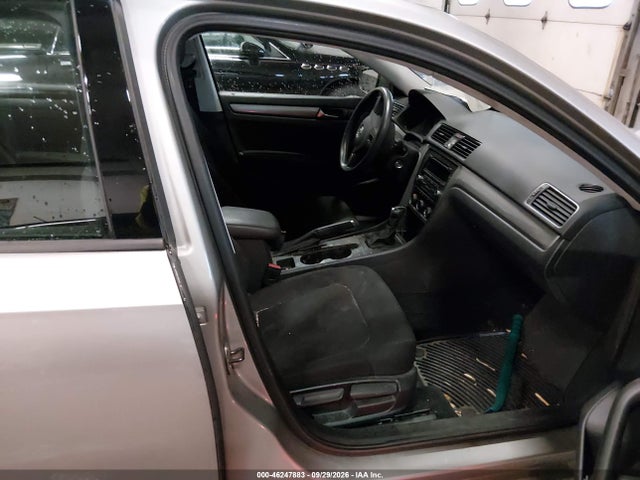 Продаж на аукціоні авто 2014 Volkswagen Passat 1.8t S, vin: 1VWAS7A31EC069735, номер лоту: 46247883