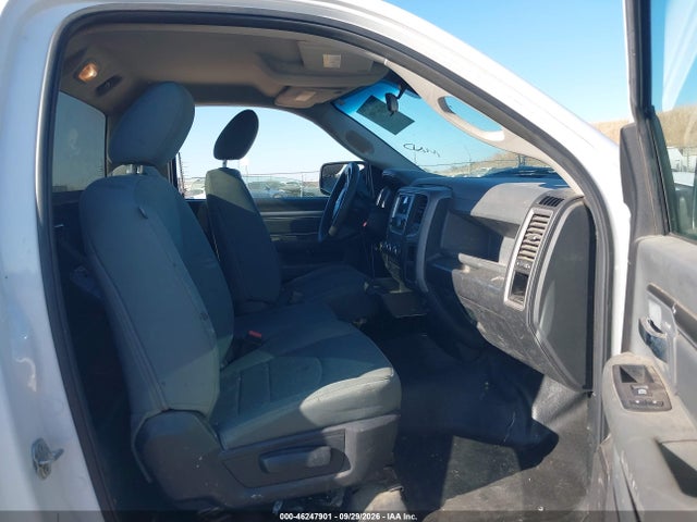 46247901 :رقم المزاد ، 3C6JR6DTXHG704500 vin ، 2017 Ram 1500 Tradesman  4x2 8' Box مزاد بيع