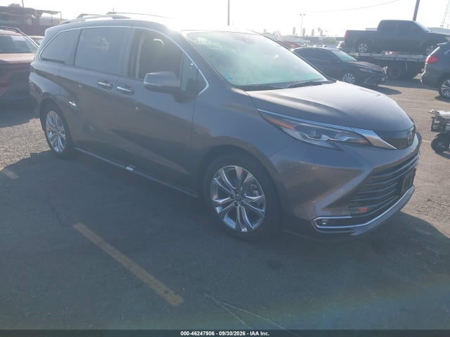 Продажа на аукционе авто 2023 Toyota Sienna Platinum, vin: 5TDERKECXPS177981, номер лота: 46247906