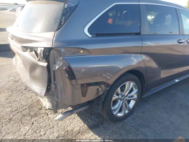 Продаж на аукціоні авто 2023 Toyota Sienna Platinum, vin: 5TDERKECXPS177981, номер лоту: 46247906