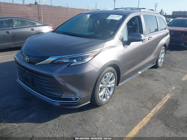Продаж на аукціоні авто 2023 Toyota Sienna Platinum, vin: 5TDERKECXPS177981, номер лоту: 46247906