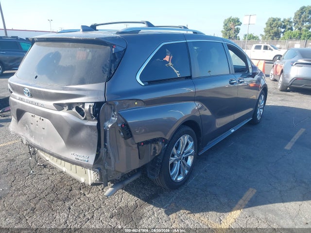 Продаж на аукціоні авто 2023 Toyota Sienna Platinum, vin: 5TDERKECXPS177981, номер лоту: 46247906