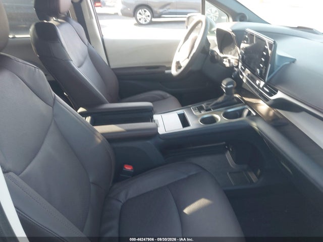 Продаж на аукціоні авто 2023 Toyota Sienna Platinum, vin: 5TDERKECXPS177981, номер лоту: 46247906