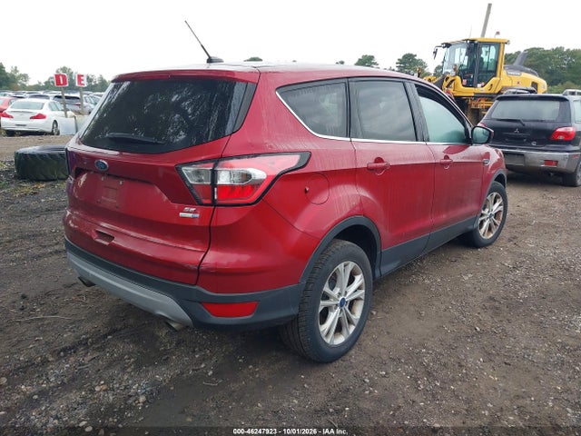 46247923 :رقم المزاد ، 1FMCU9G91HUD33396 vin ، 2017 Ford Escape Se مزاد بيع