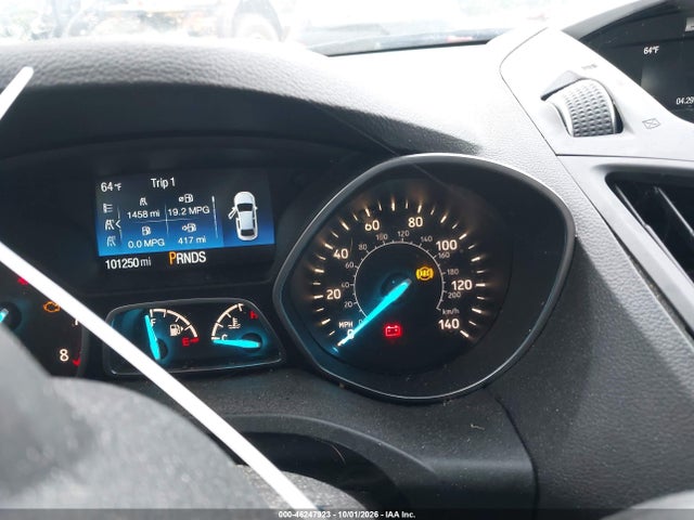 46247923 :رقم المزاد ، 1FMCU9G91HUD33396 vin ، 2017 Ford Escape Se مزاد بيع