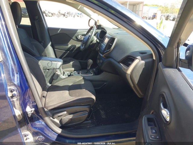 2015 Jeep Cherokee Latitude მანქანა იყიდება აუქციონზე, vin: 1C4PJMCB3FW755391, აუქციონის ნომერი: 46247951