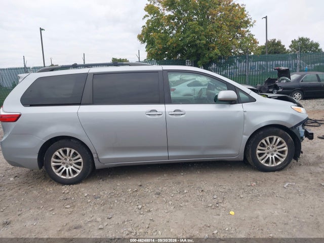 Toyota Sienna Xle 8 Passenger 2015 5TDYK3DC9FS643519 Image 13