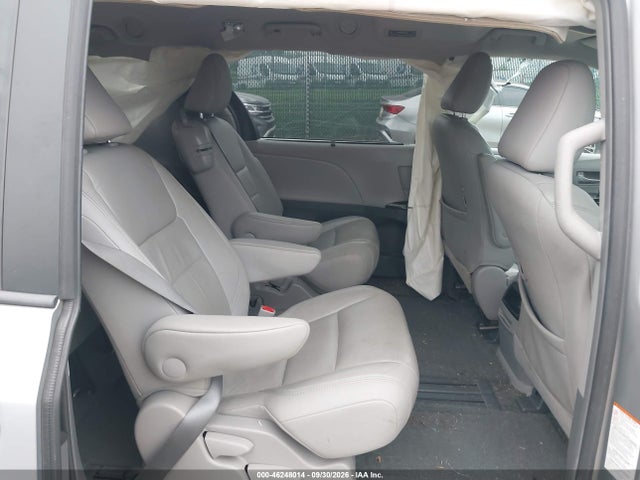 Toyota Sienna Xle 8 Passenger 2015 5TDYK3DC9FS643519 Image 8