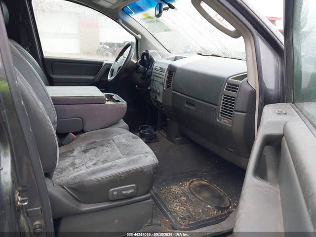 2005 Nissan Titan Le მანქანა იყიდება აუქციონზე, vin: 1N6AA06B45N570424, აუქციონის ნომერი: 46248069