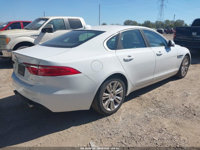 46248124 :رقم المزاد ، SAJBD4BV3GCY21682 vin ، 2016 Jaguar Xf 35t Premium مزاد بيع