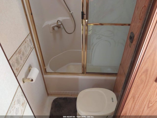 Aukcja sprzedaży 2001 National Rv Sea View, vin: 1FCNF53SX10A17307, numer aukcji: 46248136