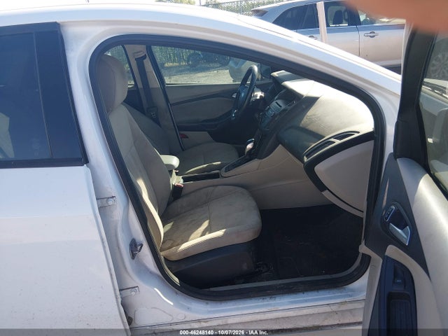 2015 Ford Focus Se მანქანა იყიდება აუქციონზე, vin: 1FADP3F28FL313835, აუქციონის ნომერი: 46248140