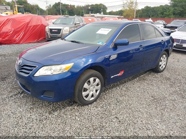 46248349 :رقم المزاد ، 4T4BF3EKXBR107671 vin ، 2011 Toyota Camry Le مزاد بيع