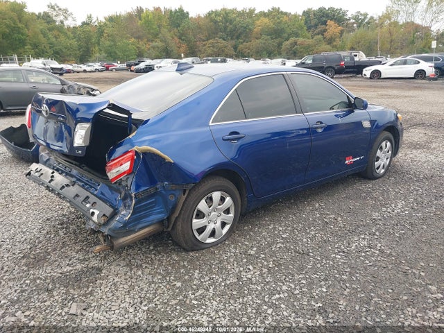 46248349 :رقم المزاد ، 4T4BF3EKXBR107671 vin ، 2011 Toyota Camry Le مزاد بيع