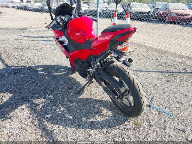 Kawasaki EX400 2021 JKAEXKG1XMDAB7116 Image 3