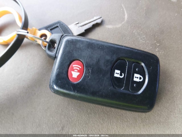 2015 Toyota Prius Two მანქანა იყიდება აუქციონზე, vin: JTDKN3DU0F1881391, აუქციონის ნომერი: 46248429