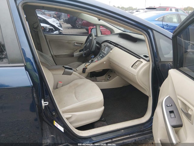 2015 Toyota Prius Two მანქანა იყიდება აუქციონზე, vin: JTDKN3DU0F1881391, აუქციონის ნომერი: 46248429
