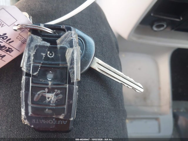 46248447 :رقم المزاد ، 5TDKA3DC2BS007026 vin ، 2011 Toyota Sienna مزاد بيع