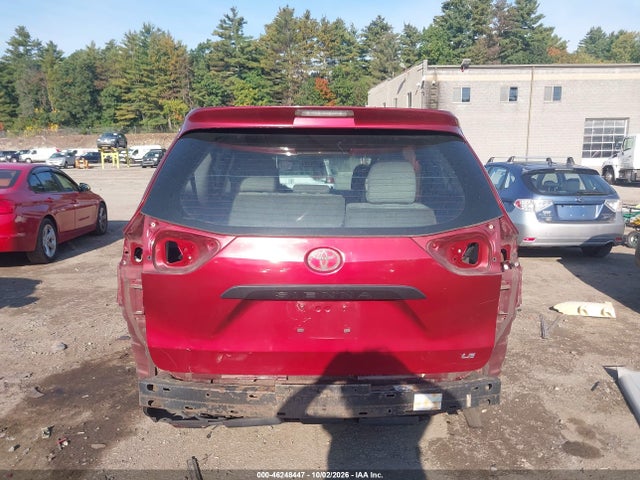 46248447 :رقم المزاد ، 5TDKA3DC2BS007026 vin ، 2011 Toyota Sienna مزاد بيع