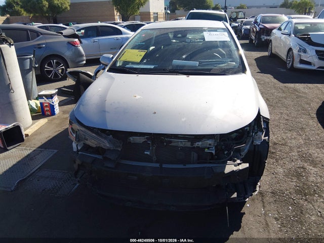 46248506 :رقم المزاد ، JTDEPRAE8LJ110857 vin ، 2020 Toyota Corolla Le مزاد بيع