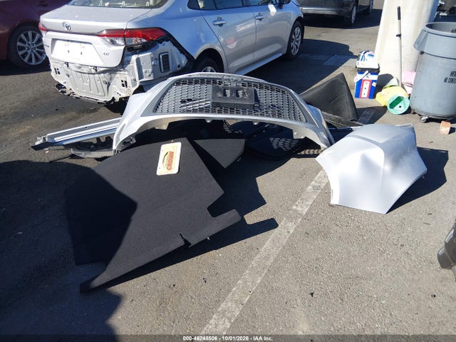 46248506 :رقم المزاد ، JTDEPRAE8LJ110857 vin ، 2020 Toyota Corolla Le مزاد بيع