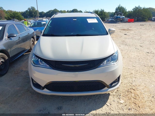 Продаж на аукціоні авто 2020 Chrysler Pacifica Touring L, vin: 2C4RC1BG5LR275176, номер лоту: 46248508