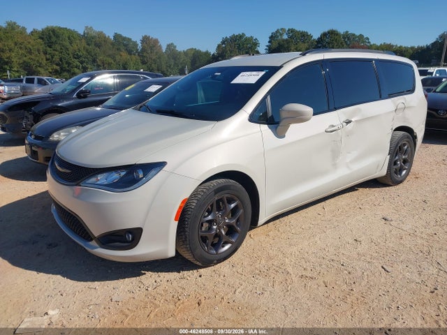 Продаж на аукціоні авто 2020 Chrysler Pacifica Touring L, vin: 2C4RC1BG5LR275176, номер лоту: 46248508