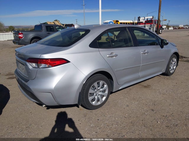 Toyota COROLLA LE 2022 JTDEPMAE5NJ221422 Image 4