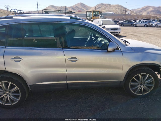 Продажа на аукционе авто 2014 Volkswagen Tiguan Sel, vin: WVGBV3AX4EW581588, номер лота: 46248647