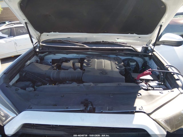 Toyota 4RUNNER SR5 2017 JTEZU5JR0H5150755 Image 10
