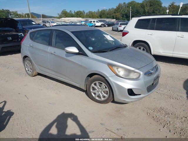 2014 Hyundai Accent Gs მანქანა იყიდება აუქციონზე, vin: KMHCT5AEXEU145179, აუქციონის ნომერი: 46248906