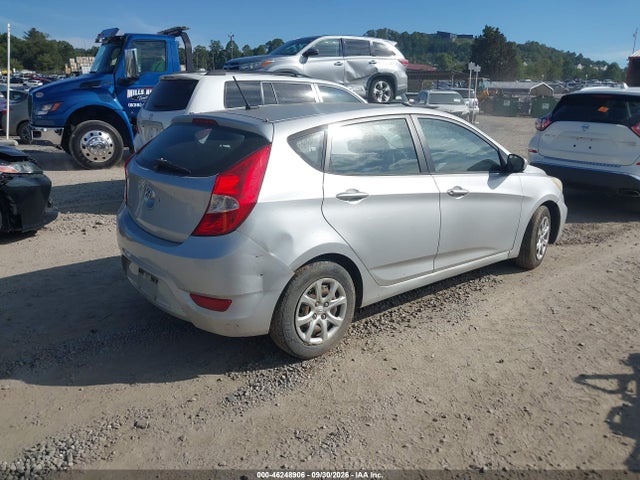 2014 Hyundai Accent Gs მანქანა იყიდება აუქციონზე, vin: KMHCT5AEXEU145179, აუქციონის ნომერი: 46248906