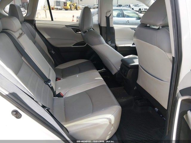 46249151 :رقم المزاد ، 2T3C1RFV9LW095353 vin ، 2020 Toyota Rav4 Xle Premium مزاد بيع