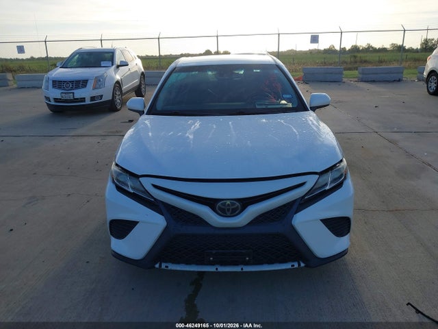 Продажа на аукционе авто 2018 Toyota Camry Se, vin: 4T1B11HK0JU558048, номер лота: 46249165