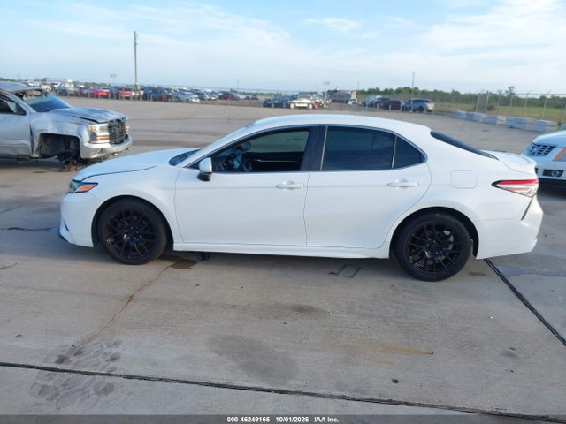 Продажа на аукционе авто 2018 Toyota Camry Se, vin: 4T1B11HK0JU558048, номер лота: 46249165