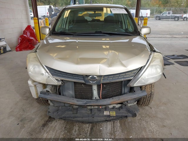 46249176 :رقم المزاد ، 3N1BC11E89L417725 vin ، 2009 Nissan Versa 1.8s مزاد بيع