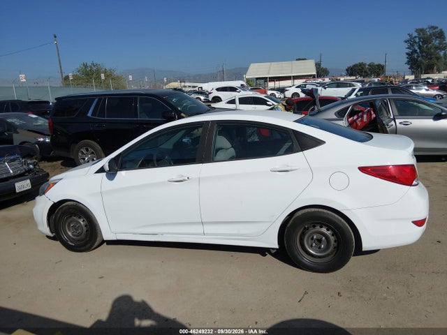 46249232 :رقم المزاد ، KMHCT4AE3HU272113 vin ، 2017 Hyundai Accent Se مزاد بيع