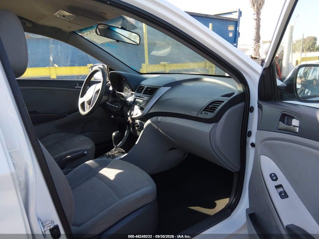 46249232 :رقم المزاد ، KMHCT4AE3HU272113 vin ، 2017 Hyundai Accent Se مزاد بيع